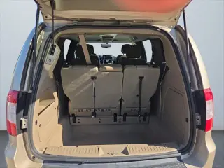 Chrysler Town and Country 2015 Touring-L 4 Mini-Van
