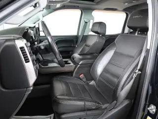 GMC Sierra 2500HD 2018 4x4 Denali 4dr Crew Cab SB