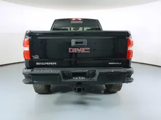 GMC Sierra 2500HD 2018 4x4 Denali 4dr Crew Cab SB