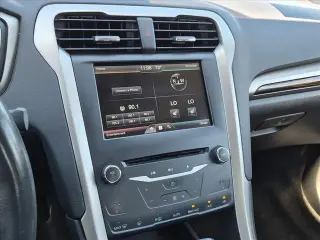 Ford Fusion Hybrid 2013 SE 4dr Sedan