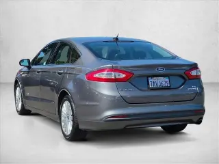 Ford Fusion Hybrid 2013 SE 4dr Sedan