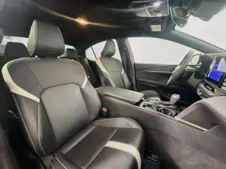 Toyota Camry 2025 SE 4dr Sedan