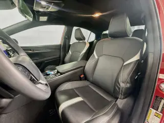 Toyota Camry 2025 SE 4dr Sedan