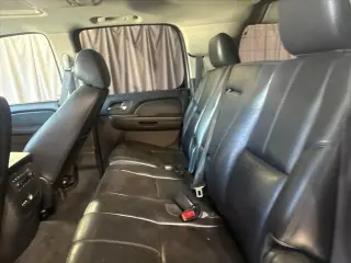 Chevrolet Suburban 2013 4x4 LT 4dr SUV