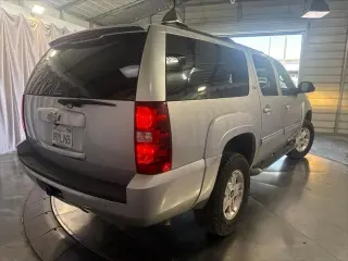 Chevrolet Suburban 2013 4x4 LT 4dr SUV