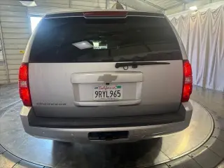 Chevrolet Suburban 2013 4x4 LT 4dr SUV