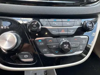 Chrysler Pacifica 2023 Touring L 4dr Mini-Van