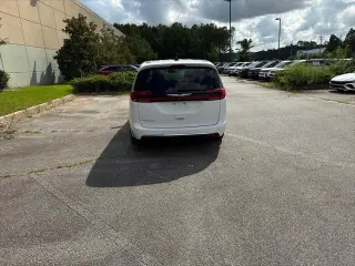 Chrysler Pacifica 2023 Touring L 4dr Mini-Van
