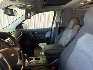 Chevrolet Traverse 2015 LT 4dr SUV con 2LT