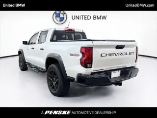 Chevrolet Colorado 2023 4x4 Trail Boss 4p Camión de cabina completa 5 pies ST
