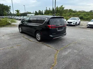 Chrysler Pacifica 2023 Touring L 4dr Mini-Van