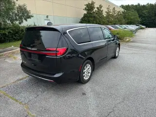 Chrysler Pacifica 2023 Touring L 4dr Mini-Van
