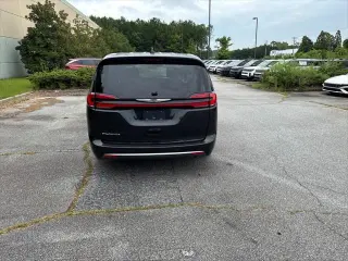 Chrysler Pacifica 2023 Touring L 4dr Mini-Van