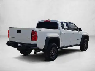 Chevrolet Colorado 2022 4x4 ZR2 4 puertas Crew Cab 5 ft. SB