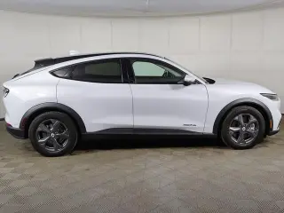 Ford Mustang Mach-E 2022 AWD Select 4dr SUV