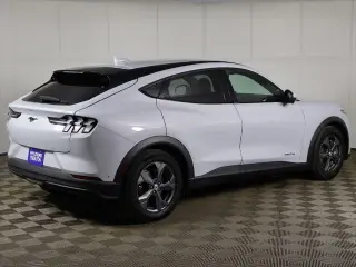 Ford Mustang Mach-E 2022 AWD Select 4dr SUV