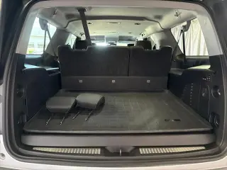 GMC Yukon XL 2017 4x4 SLT 4dr SUV