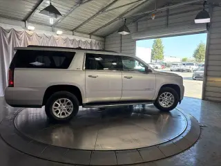 GMC Yukon XL 2017 4x4 SLT 4dr SUV