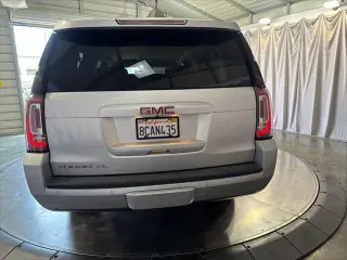 GMC Yukon XL 2017 4x4 SLT 4dr SUV