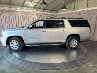 GMC Yukon XL 2017 4x4 SLT 4dr SUV