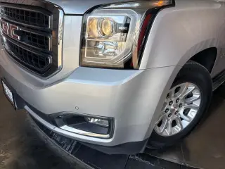 GMC Yukon XL 2017 4x4 SLT 4dr SUV