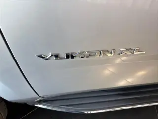GMC Yukon XL 2017 4x4 SLT 4dr SUV
