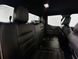 Toyota Tacoma 2024 4x2 SR5 4p Doble Cabina Doble 5.0 ft SB