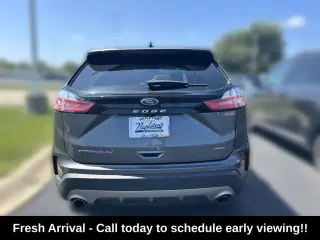Ford Edge 2022 AWD Titanium 4dr Crossover