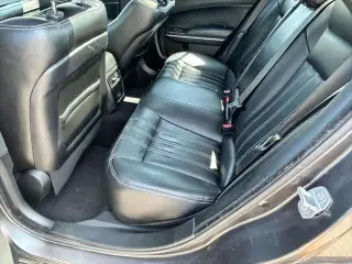 Chrysler 300 2022 S V6 4dr Sedán