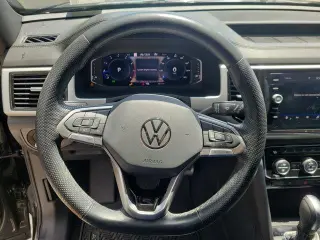 Volkswagen Atlas Cross Sport 2023 AWD V6 SEL Premium R-Line 4Motion 4dr SUV