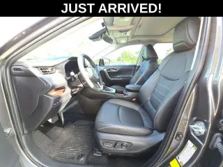 Toyota RAV4 2025 Limited 4p SUV