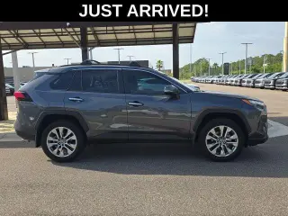 Toyota RAV4 2025 Limited 4p SUV