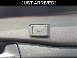 Toyota RAV4 2025 Limited 4p SUV