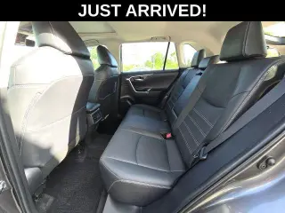 Toyota RAV4 2025 Limited 4p SUV