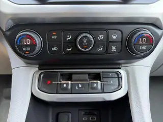 GMC Acadia 2023 4x4 SLT 4p SUV