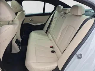 BMW Serie 3 2025 330i Sedán 4 puertas