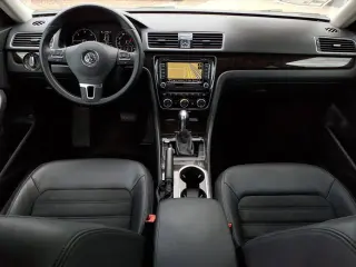 Volkswagen Passat 2015 2.0L TDI SEL Premium Sedán 4 puertas