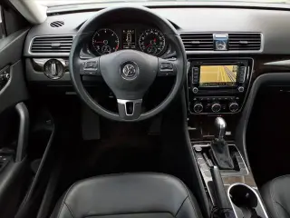Volkswagen Passat 2015 2.0L TDI SEL Premium Sedán 4 puertas