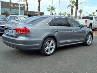 Volkswagen Passat 2015 2.0L TDI SEL Premium Sedán 4 puertas