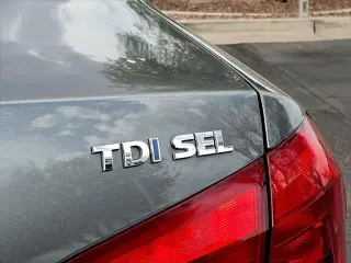 Volkswagen Passat 2015 2.0L TDI SEL Premium Sedán 4 puertas
