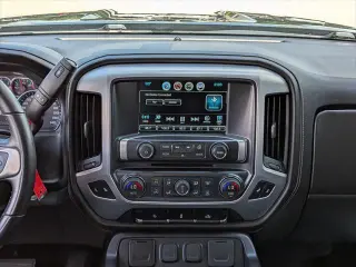 GMC Sierra 1500 2018 4x4 SLT 4dr Crew Cab 5.8 ft. CB