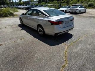 Nissan Altima 2025 2.5 SV 4dr Sedan