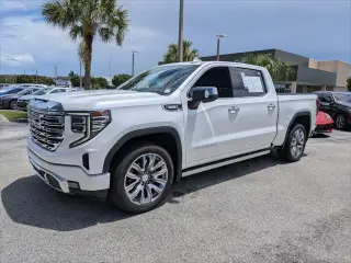 GMC Sierra 1500 2024 4x2 Denali 4p Cabina de tripulacion con 5.8 pies de caja