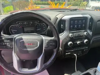 GMC Sierra 1500 2019 4x2 SLE 4p Puerta Cuadrada de Tripulación 5.8 ft. CB