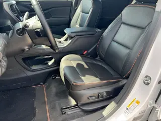 GMC Acadia 2023 4x4 AT4 4p SUV