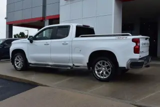 Chevrolet Silverado 1500 2021 4x4 LT 4dr Cabina Doble 6.6 ft. SB con 1LT