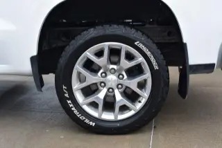 Chevrolet Silverado 1500 2021 4x4 LT 4dr Cabina Doble 6.6 ft. SB con 1LT