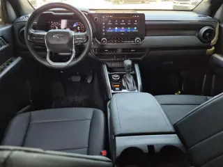 Chevrolet Colorado 2026 4x4 Trail Boss 4p. Cabina de Tripulacion de 5 pies ST