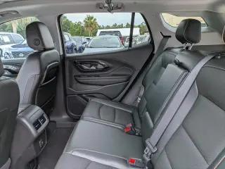 GMC Terrain 2022 AWD AT4 SUV de 4 puertas