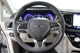 Chrysler Pacifica 2023 Touring L 4dr Mini-Van